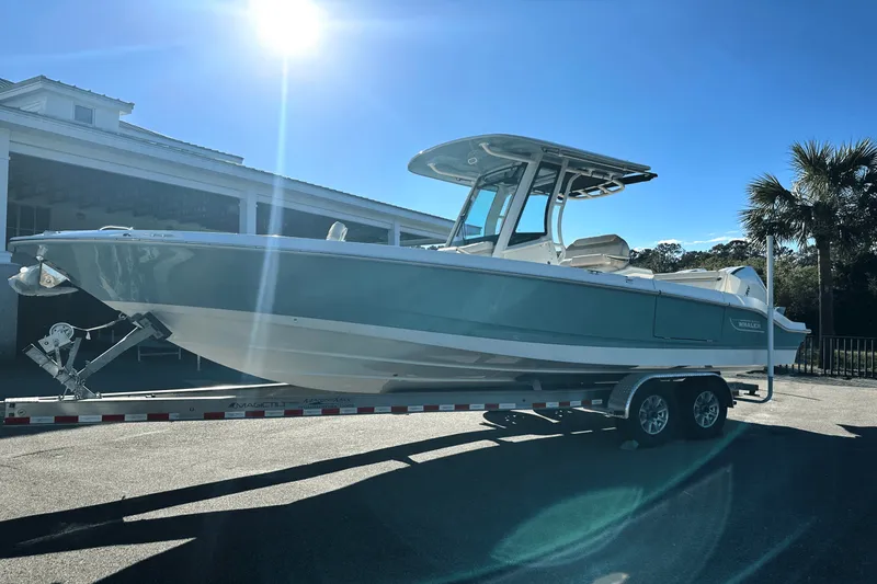 Slide: The Image of Boston Whaler 280 Dauntless 2025 - 1
