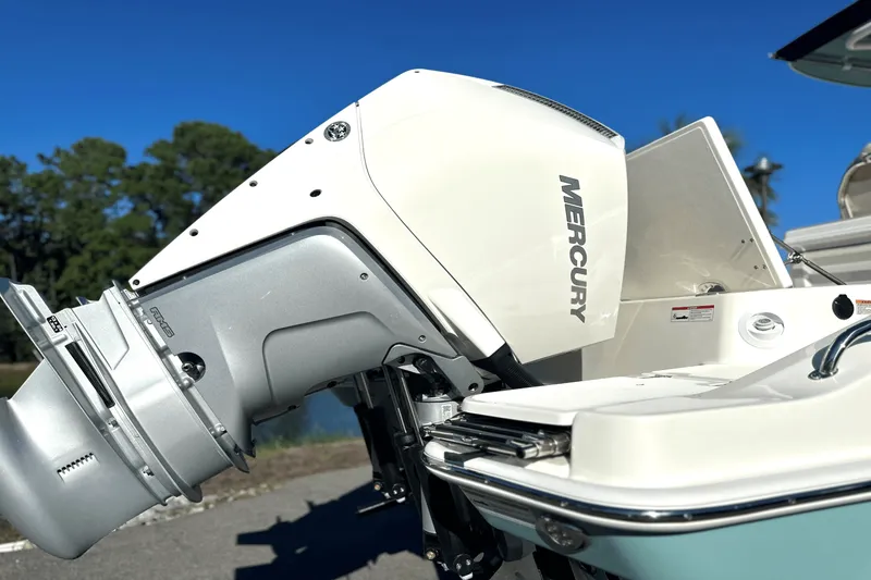 Slide: The Image of Boston Whaler 280 Dauntless 2025 - 2
