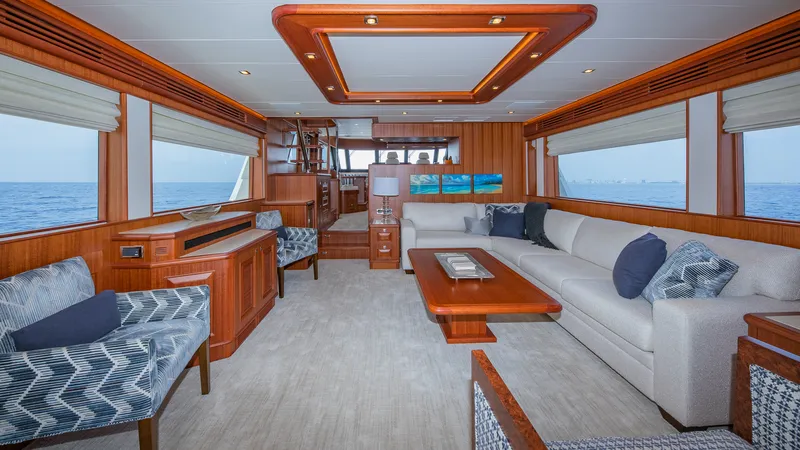 Slide: The Image of Hampton 658 Endurance LRC 2023 - 1868276