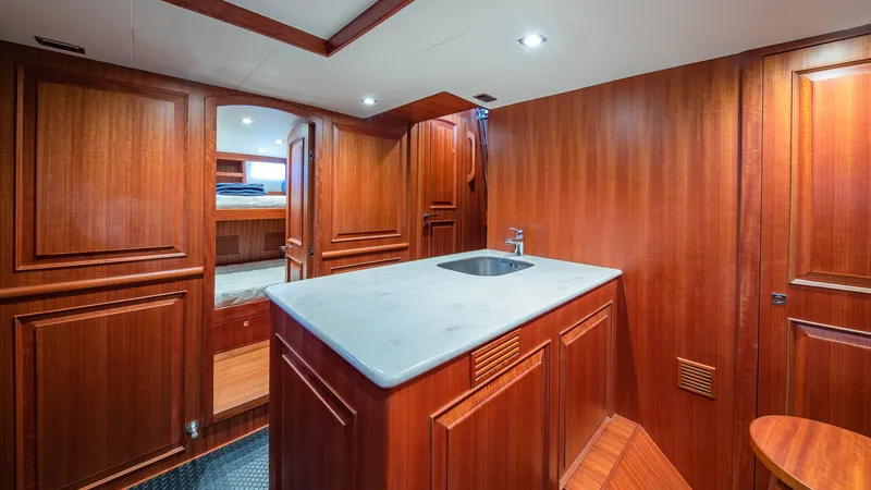 Slide: The Image of Hampton 658 Endurance LRC 2023 - 1868287