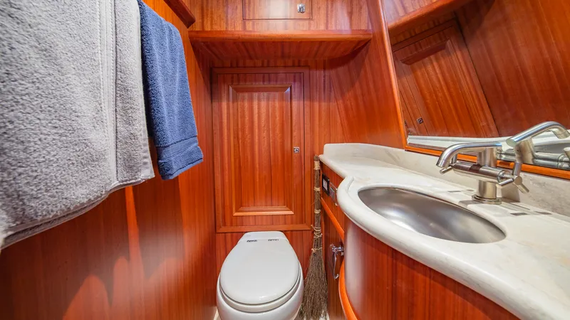 Slide: The Image of Hampton 658 Endurance LRC 2023 - 1868313