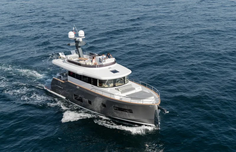 Slide: The Image of Sirena 58 - 3323403