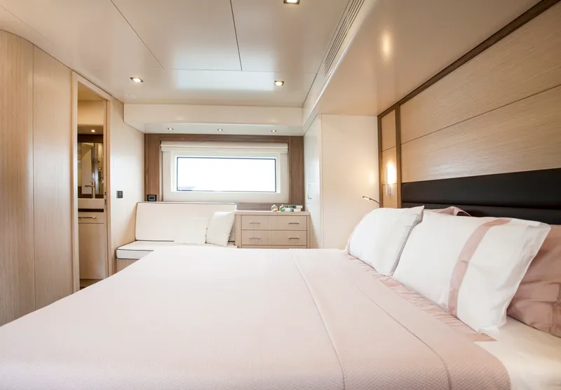 Slide: The Image of Sirena 58 - 3323602