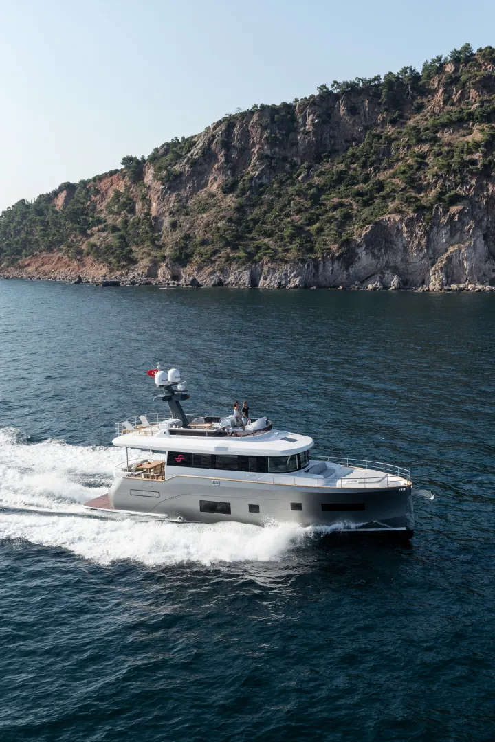 Slide: The Image of Sirena 58 - 3323430