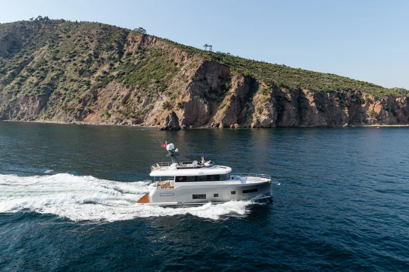 Slide: The Image of Sirena 58 - 3323431