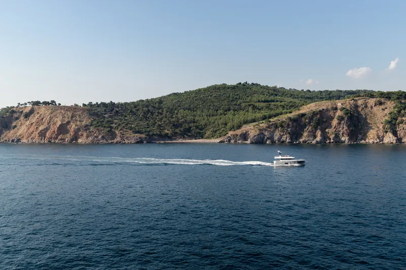 Slide: The Image of Sirena 58 - 3323446