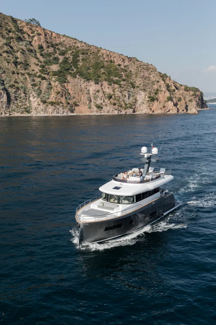 Slide: The Image of Sirena 58 - 3323406