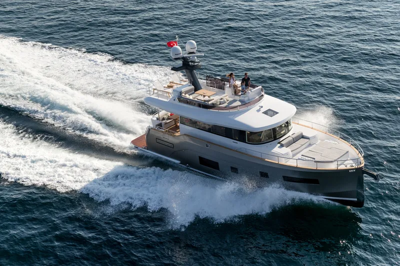 Slide: The Image of Sirena 58 - 3323529