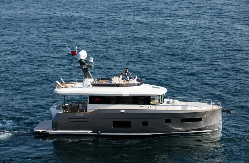 Slide: The Image of Sirena 58 - 3323542