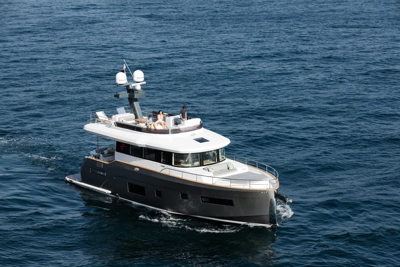 Slide: The Image of Sirena 58 - 3323543