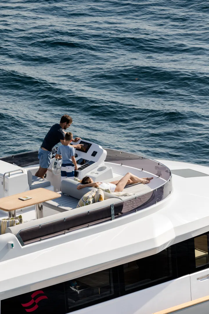 Slide: The Image of Sirena 58 - 3323545