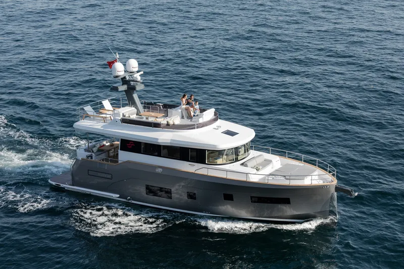 Slide: The Image of Sirena 58 - 3323548