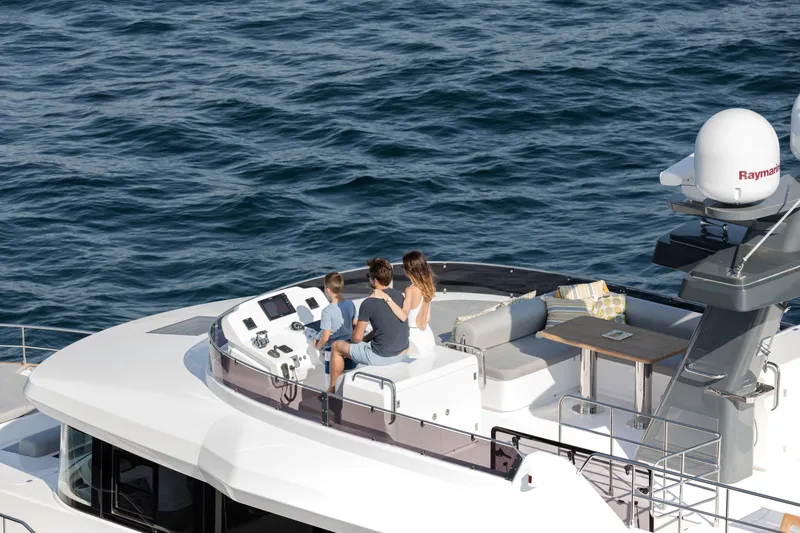 Slide: The Image of Sirena 58 - 3323549