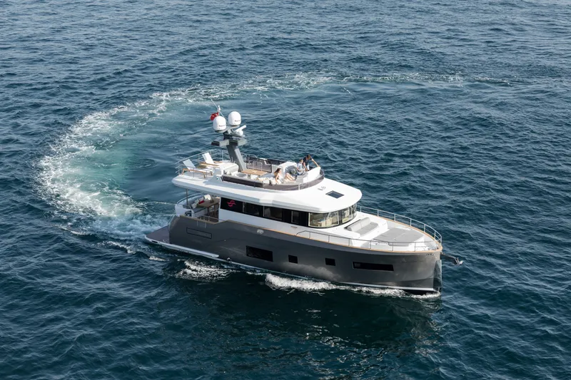 Slide: The Image of Sirena 58 - 3323552