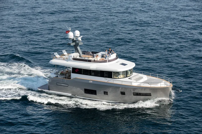 Slide: The Image of Sirena 58 - 3323558