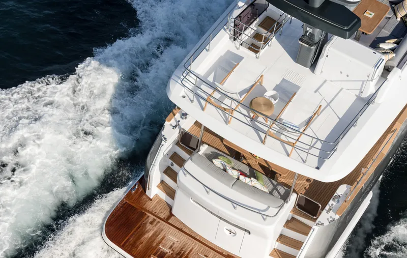 Slide: The Image of Sirena 58 - 3323590