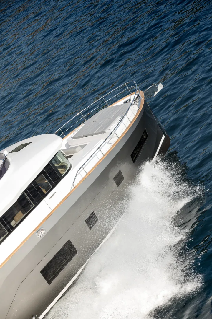 Slide: The Image of Sirena 58 - 3323591