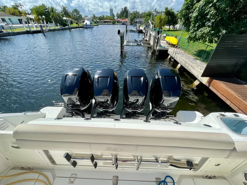 Slide: The Image of Boston Whaler 420 Outrage 2016 - 1956433