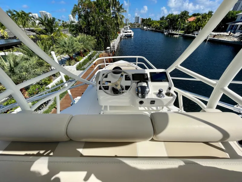 Slide: The Image of Boston Whaler 420 Outrage 2016 - 1956422