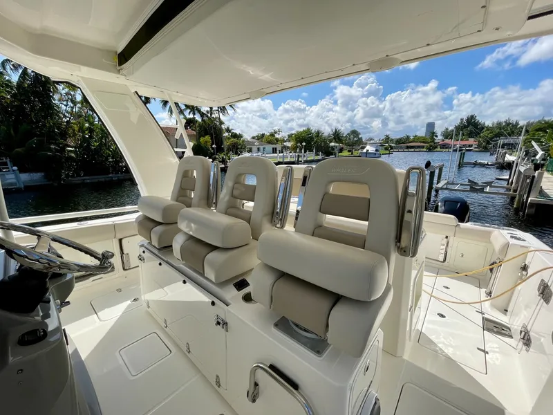 Slide: The Image of Boston Whaler 420 Outrage 2016 - 1956423
