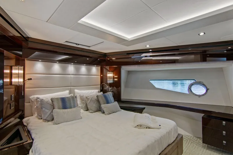 Slide: The Image of Sunseeker 86 Yacht 2019 - 1961111