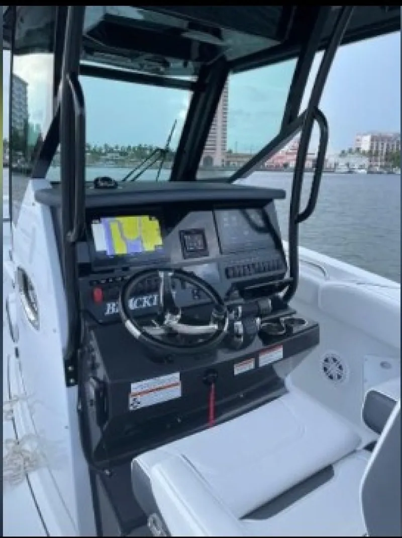 Slide: The Image of Blackfin 272 CC 2022 - 1987197