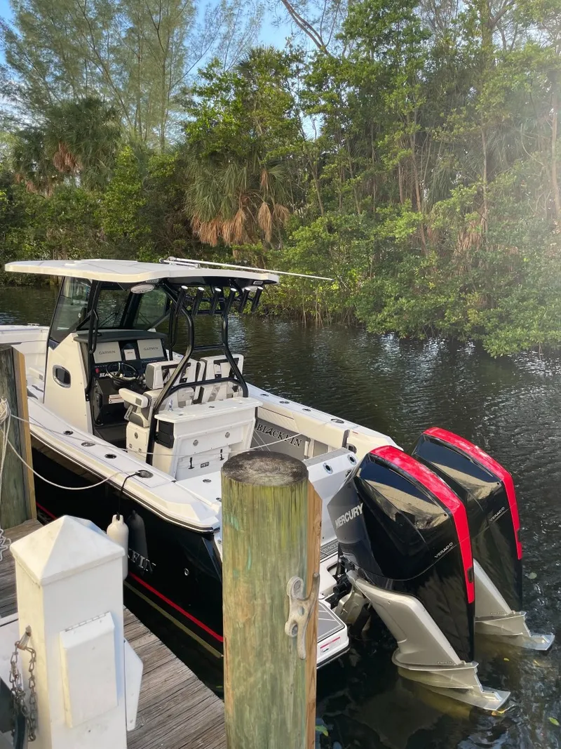 Slide: The Image of Blackfin 272 CC 2022 - 1987190