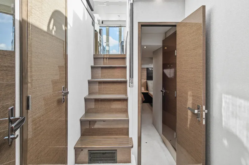 Slide: The Image of Cruisers 50 Cantius 2019 - 2029641