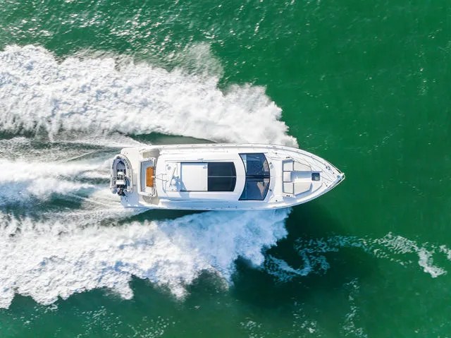 Slide: The Image of Cruisers Yachts 50 Cantius 2019 - 119