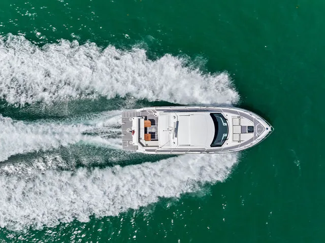 Slide: The Image of Cruisers Yachts 50 Cantius 2019 - 61