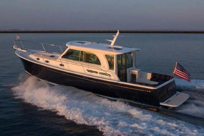 Slide: The Image of Back Cove 41 Express 2026 - 3467215