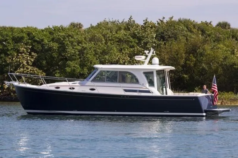 Slide: The Image of Back Cove 41 Express 2026 - 3467217