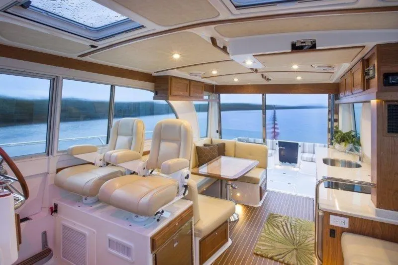 Slide: The Image of Back Cove 41 Express 2026 - 3467220