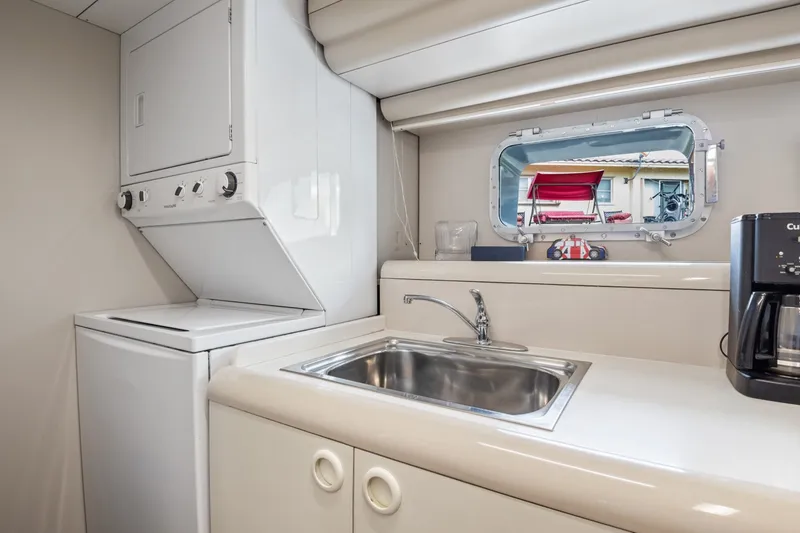 Slide: The Image of Oceanfast Motor Yacht 1989 - 2101539