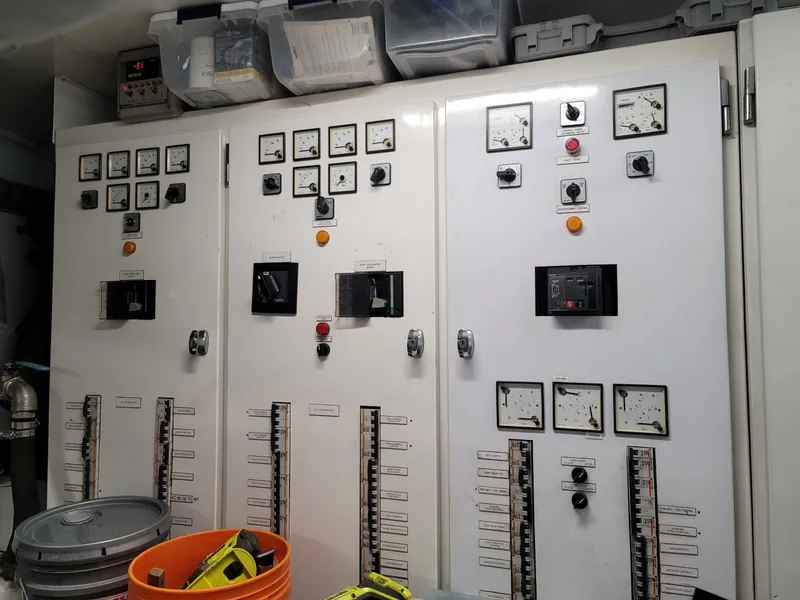 Slide: The Image of Oceanfast Motor Yacht 1989 - 2101581