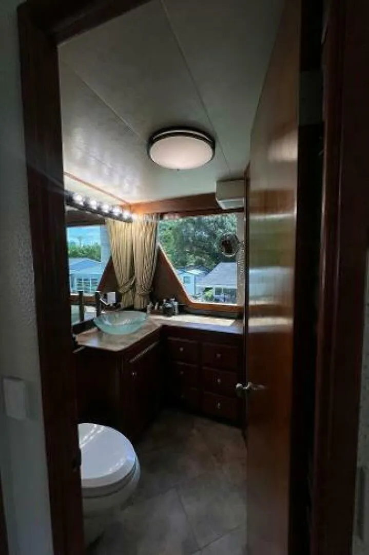 Slide: The Image of Knight & Carver Custom Trideck 1983 - 5232154