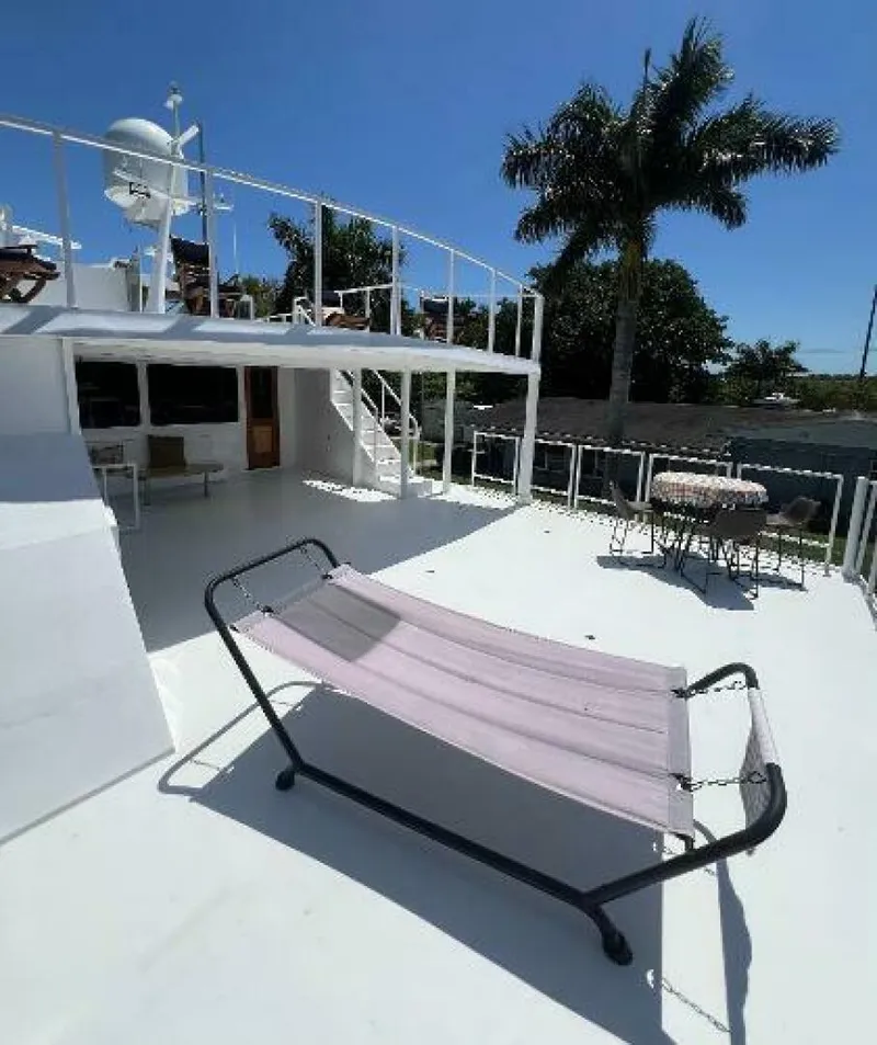 Slide: The Image of Knight & Carver Custom Trideck 1983 - 5232157