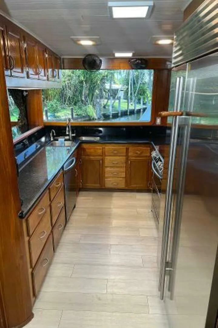 Slide: The Image of Knight & Carver Custom Trideck 1983 - 5232162