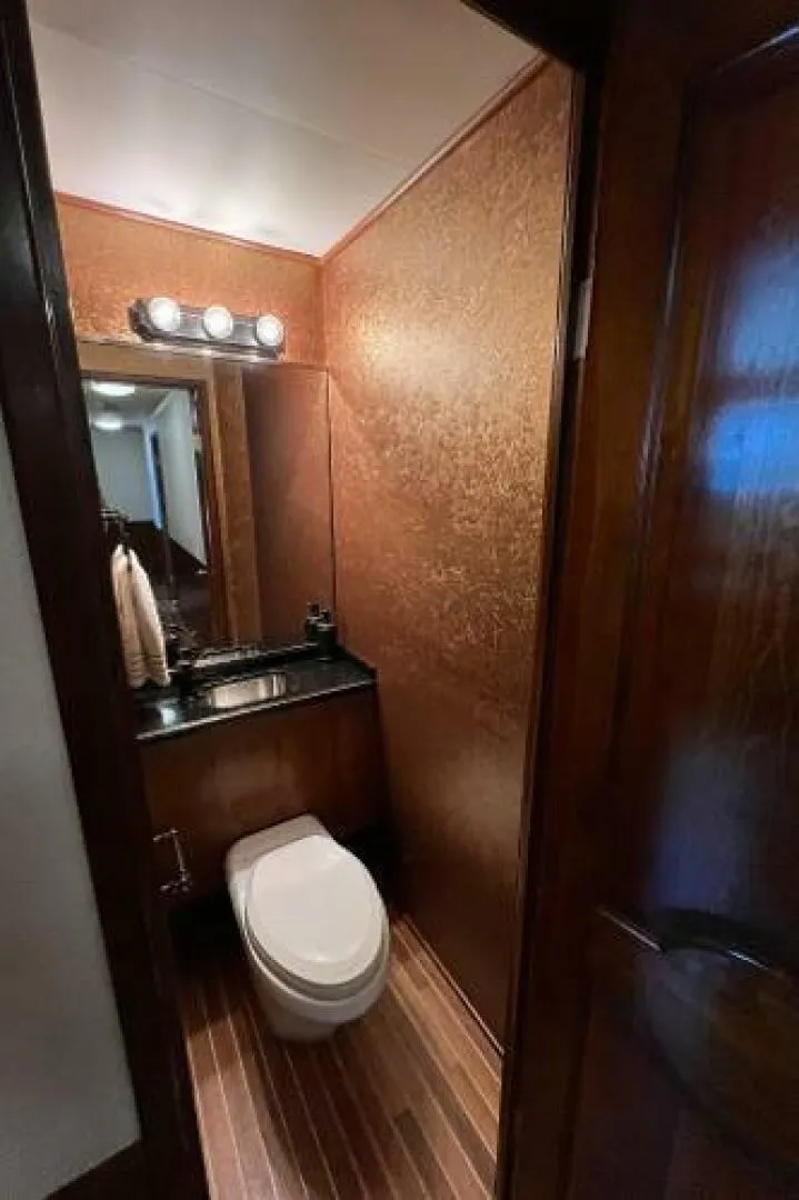 Slide: The Image of Knight & Carver Custom Trideck 1983 - 5232180