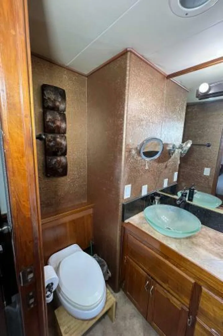 Slide: The Image of Knight & Carver Custom Trideck 1983 - 5232184