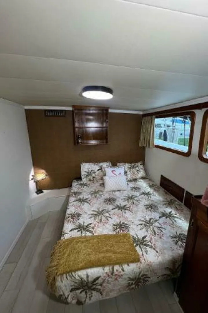 Slide: The Image of Knight & Carver Custom Trideck 1983 - 5232187