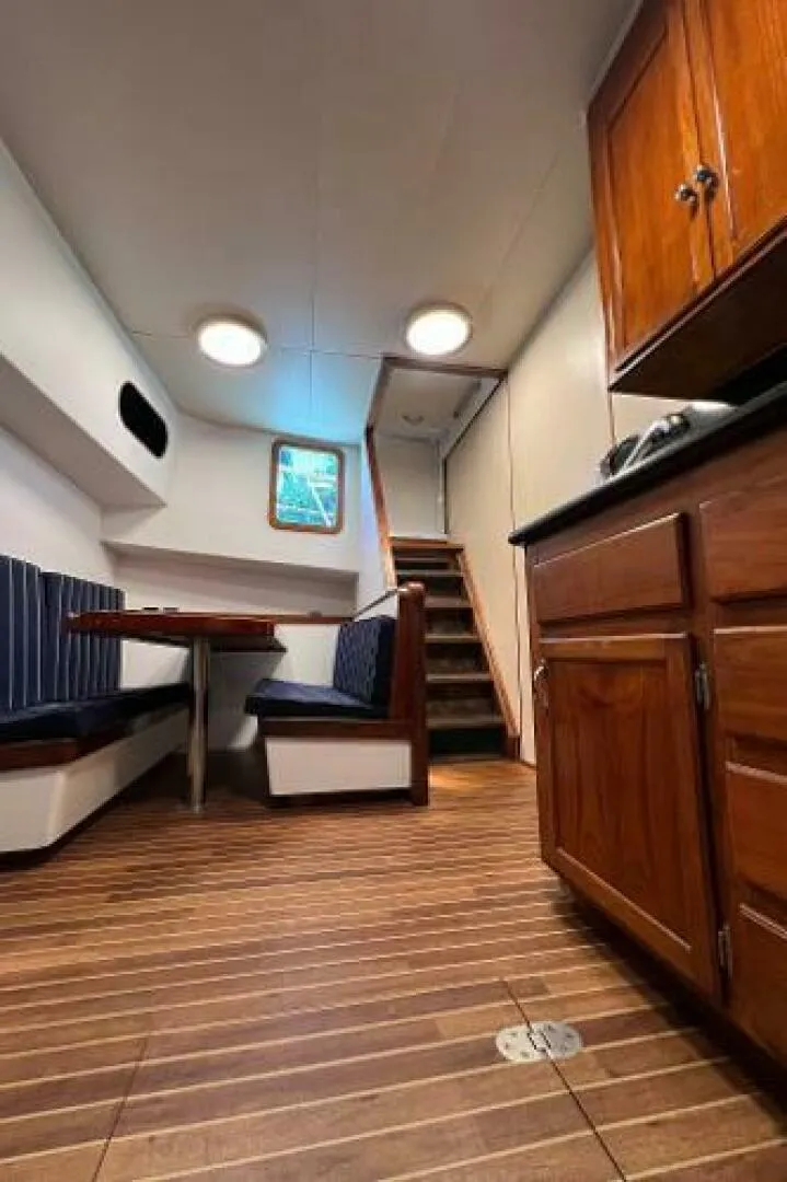 Slide: The Image of Knight & Carver Custom Trideck 1983 - 5232202