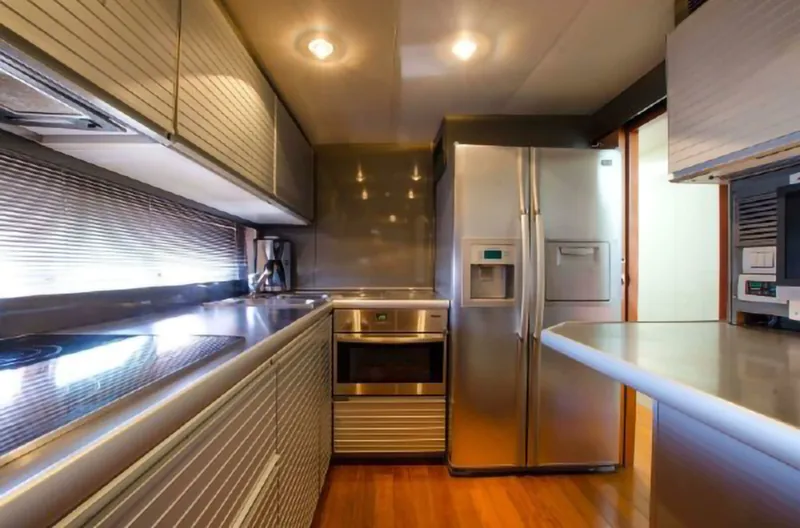 Slide: The Image of Baia Atlantica 2004 - 2473897