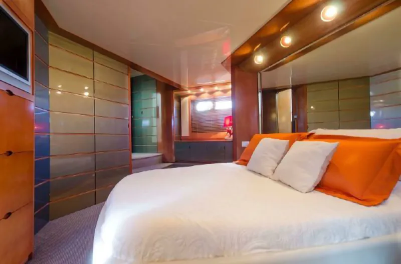 Slide: The Image of Baia Atlantica 2004 - 2473899