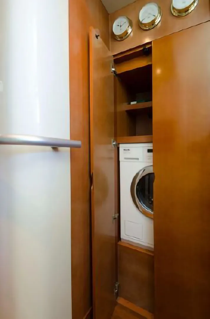 Slide: The Image of Baia Atlantica 2004 - 2473904