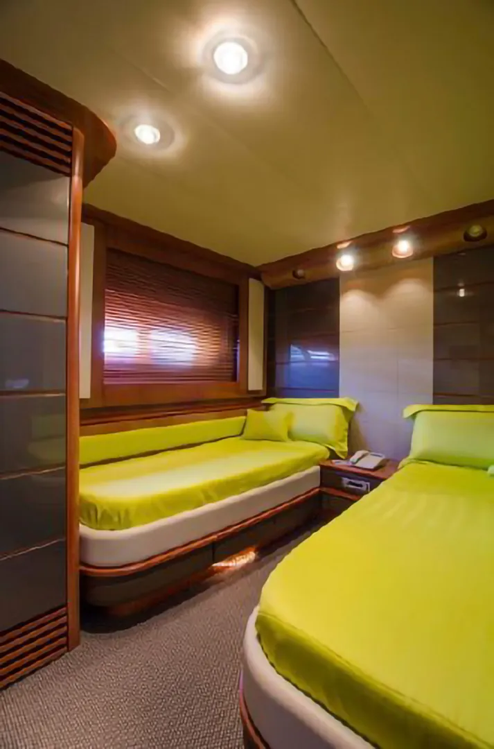 Slide: The Image of Baia Atlantica 2004 - 2473907