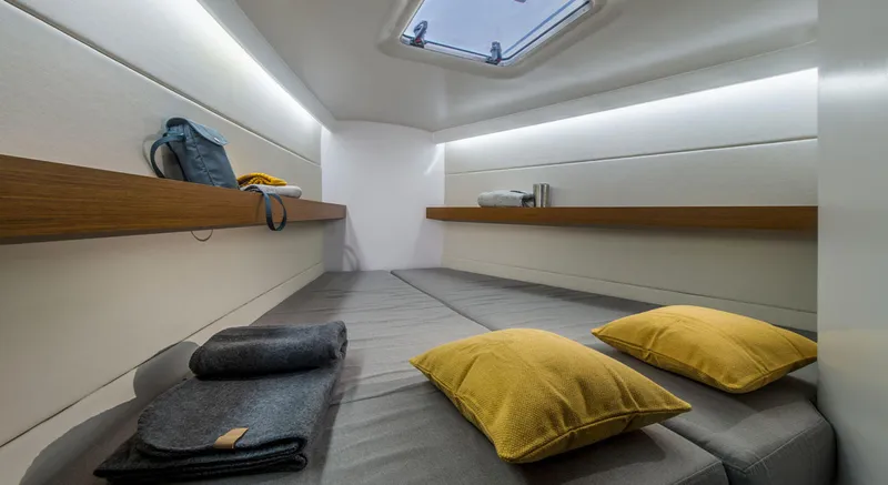 Slide: The Image of Beneteau FIRST 36 Stb Aft Cabin - 3238599