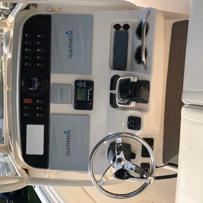 Slide: The Image of Grady-White Canyon 271 2018 - 2504652