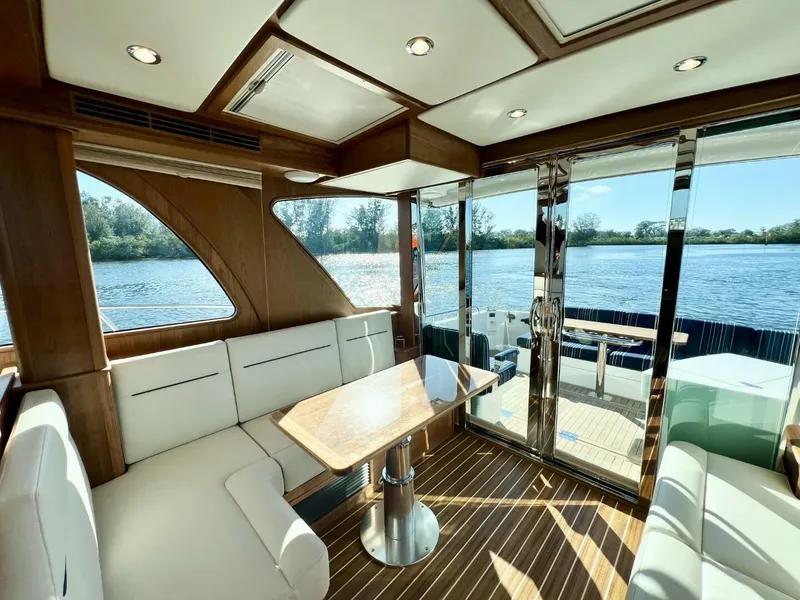 Slide: The Image of Sabre 43 Salon Express 2027 - 4914983
