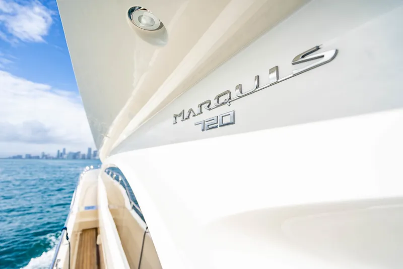 Slide: The Image of Marquis 72 - Maya - Sidedeck 2015 Marquis 72 Flybridge - Maya - 3148861